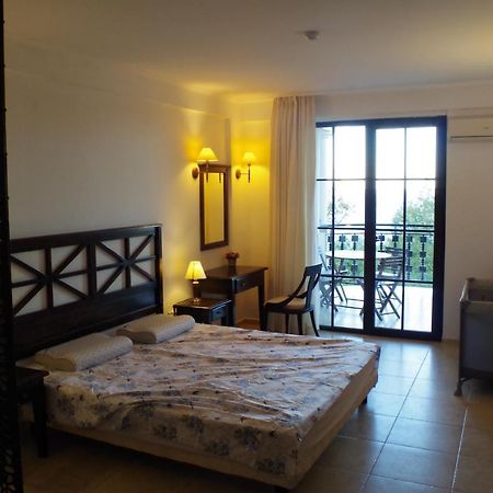 Beautiful 1St-Line Seaview Private Appartement In The Cliff Resort Obzor Exteriör bild