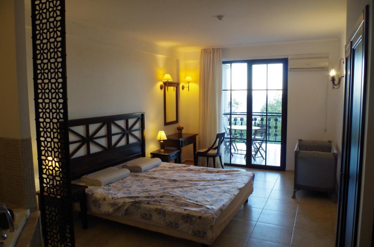 Beautiful 1St-Line Seaview Private Appartement In The Cliff Resort Obzor Exteriör bild