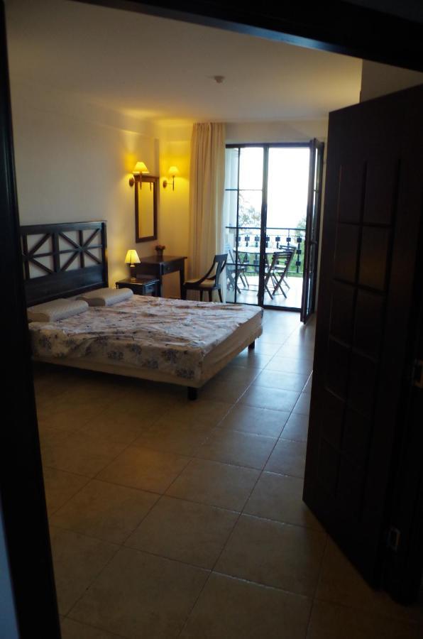 Beautiful 1St-Line Seaview Private Appartement In The Cliff Resort Obzor Exteriör bild