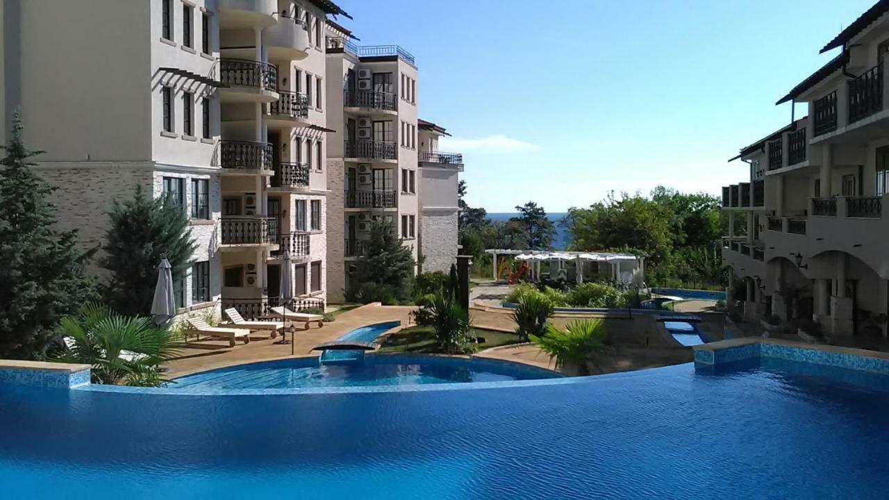 Beautiful 1St-Line Seaview Private Appartement In The Cliff Resort Obzor Exteriör bild